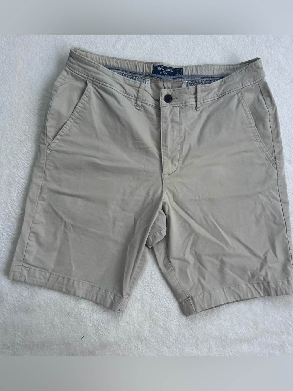 Abercrombie & Fitch Men's Light Khaki Flat Front Shorts Size 31